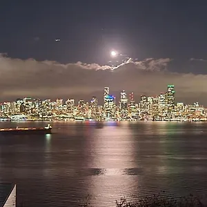 180 Degree, Unobstructed Bluff View! Seattle